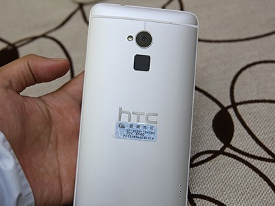HTC One Max xách tay giá 18 triệu đồng HTC One Max xách tay giá 18 triệu đồng