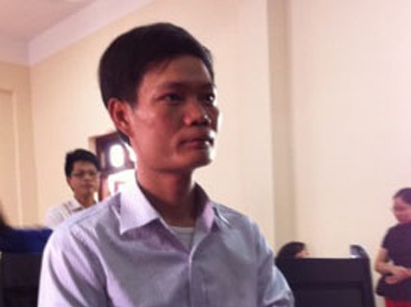 Kĩ sư Tạch thua kiện: nội quy “quý” hơn Luật? Kĩ sư Tạch thua kiện: nội quy “quý” hơn Luật?