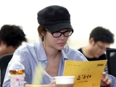 Lee Ji Ah trở lại màn ảnh sau scandal tình cảm Lee Ji Ah trở lại màn ảnh sau scandal tình cảm