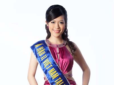 Á hậu người Việt ở châu Âu gây sốt tại Sao Mai 2013 Á hậu người Việt ở châu Âu gây sốt tại Sao Mai 2013
