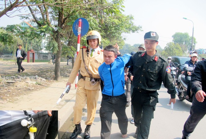 Con bị bắt vì tàng trữ ma túy, mẹ đến gây rối Đối tượng Nguyễn Nhất Linh và coong đập đá giấu trong quần chip