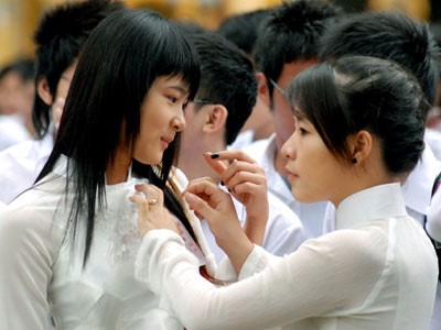 Mở quá nhiều hướng Mở quá nhiều hướng
