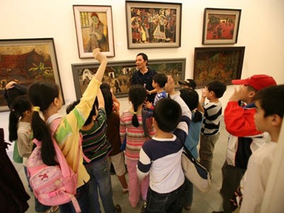 Giáo sư Hồ Ngọc Đại: Giáo dục vì lợi ích của ai? Giáo sư Hồ Ngọc Đại: Giáo dục vì lợi ích của ai?