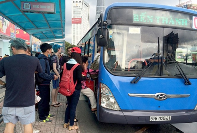 TPHCM công bố số điện thoại nóng trị 'yêu râu xanh', trộm cắp... trên xe buýt TPHCM công bố số điện thoại nóng trị 'yêu râu xanh', trộm cắp... trên xe buýt