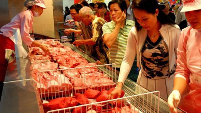Giá heo, bò Việt đắt hơn nhiều nước Theo Pháp luật TP.HCM
