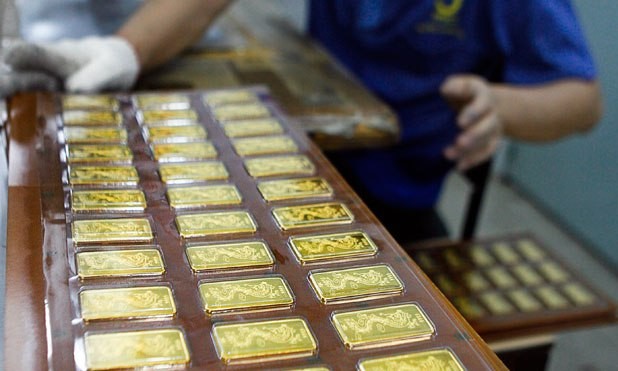 Giá vàng quay đầu giảm, USD đứng yên Giá vàng quay đầu giảm, USD đứng yên