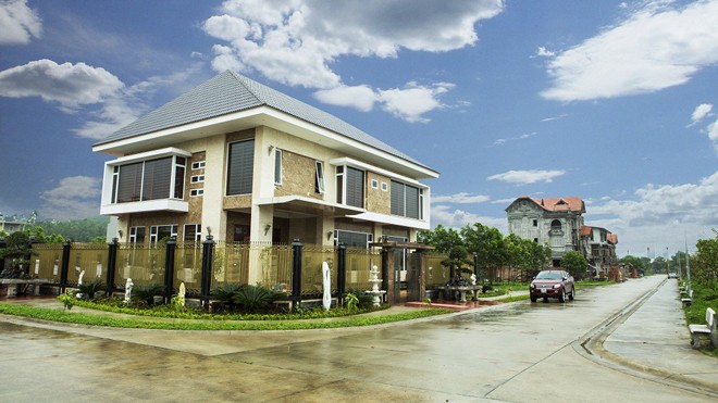 Sở hữu ngay những lô đất biệt thự cuối cùng tại Vịnh Hạ Long Với vị trí đắc địa, phong thủy hài hòa, phân khúc đất nền tại Khu đô thị Halong Marina đang được các khách hàng quan tâm và săn đón.