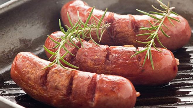 Những thực phẩm gây rối loạn mỡ máu Đồ chiên và các loại đồ ăn vặt chứa hàm lượng chất béo chuyển hóa cao