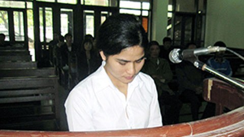 Ngược đời, vợ chết thảm vì bồ của chồng đánh ghen Phạm Thị Đào tại tòa (Ảnh: báo Quảng Ninh)