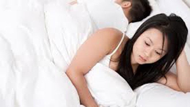 Tôi đứng giữa bộn bề chồng cũ và chồng mới Tôi đứng giữa bộn bề chồng cũ và chồng mới