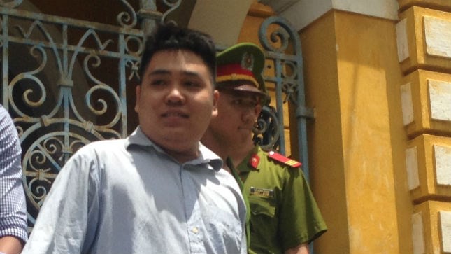 Một phút 'tự vệ' mất cả mẹ già, vợ đẹp Bị cáo Nguyễn Quốc Tân