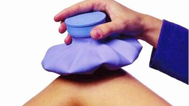 Chườm đá lạnh cực tốt đối với sức khỏe Đá lạnh - Thần dược đối với sức khỏe.