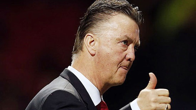 'Vạ miệng', Van Gaal gặp rắc rối với trọng tài Van Gaal gặp rắc rối với FA.
