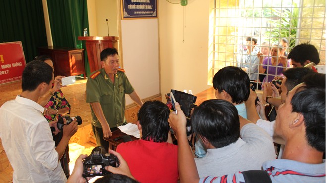 Công an lên tiếng vụ thảm sát 6 người ở Bình Phước Quang cảnh buổi họp báo