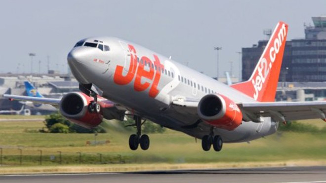14 hành khách bị cấm bay suốt đời vì đe dọa phi hành đoàn Jet2 là một hãng hàng không giá rẻ của Anh, có 7 chi nhánh đặt tại Anh và một ở Tây Ban Nha. Ảnh: Alamy.