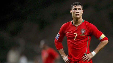 “Chú lùn” San Marino khoe thành tích ghi bàn hơn Ronaldo Ronaldo đã "tịt ngòi" trong 6 trận gần nhất