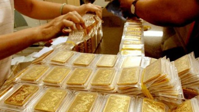 Vàng 'luẩn quẩn' ở mức 34 triệu, USD lại tăng Vàng 'luẩn quẩn' ở mức 34 triệu, USD lại tăng