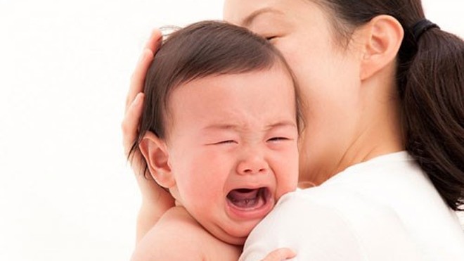 Hậu quả khó lường khi mặc kệ con khóc rồi tự nín Hậu quả khó lường khi mặc kệ con khóc rồi tự nín