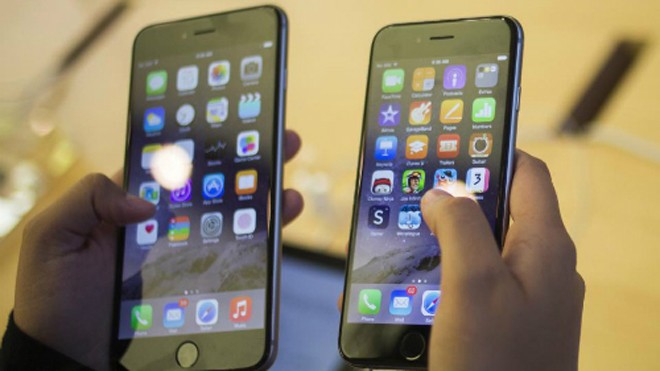 iPhone 6, 6 Plus chính hãng tiếp tục hạ giá Giá iPhone 6,6 Plus chính hãng về sát với giá xách tay.
