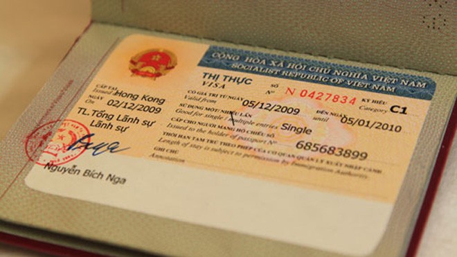 Giảm thị thực visa xuống gần một nửa Giảm thị thực visa xuống gần một nửa