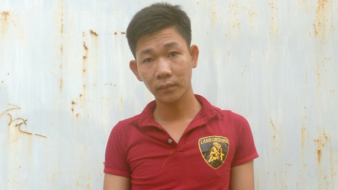 Bắt được đối tượng đâm cha bạn gái rồi bỏ trốn Trần Giác Thông tại cơ quan công an