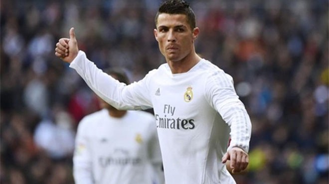 Ronaldo chỉ kết bạn với bốn đồng đội trên Twitter Ronaldio chỉ theo dõi bốn đồng đội tại Real. Ảnh: Reuters