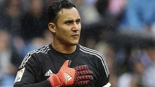 Real tái khởi động kế hoạch mua De Gea Navas đang chơi rất hay nhưng chưa đủ để Chủ tịch Perez quên đi De Gea. Ảnh: Reuters