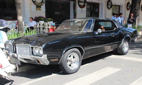 'Xế độc' Oldsmobile Cutlass Supreme 1970 tại Sài Gòn Xế cổ Oldsmobile Cutlass Supreme 1970 tại Sài Gòn.