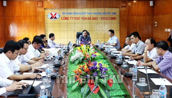 Sản xuất và tiêu thụ than tháng 10/2016 đúng kế hoạch Sản xuất và tiêu thụ than tháng 10/2016 đúng kế hoạch