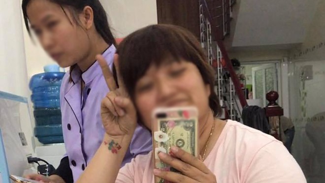 Công an vào cuộc vụ cô giáo bị tố dội nước lên đầu trẻ ở Hải Phòng Hình ảnh cô K.A. khi làm việc khiến gia đình phụ huynh bức xúc