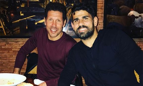 Chelsea sẵn sàng bán Costa đại hạ giá cho Atletico Madrid Atletico và Costa sẽ phải chờ ít nhất đến tháng 1/2018 mới có thể tái hợp.