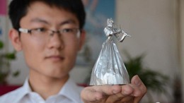 Nam sinh Trung Quốc đỗ đại học nhờ biệt tài gấp giấy vô cùng sáng tạo Tài gấp giấy giúp Sun Hongtao đỗ đại học.