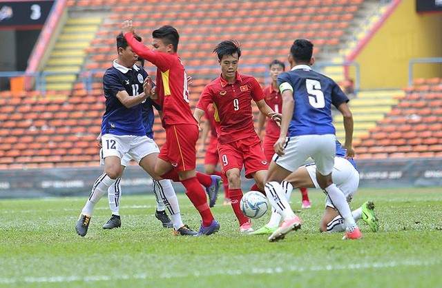 Tuyển thủ U22 Việt Nam sốc vì bị nghi ngờ tiêu cực Cầu thủ U22 Việt Nam sốc vì bị nghi ngờ tiêu cực