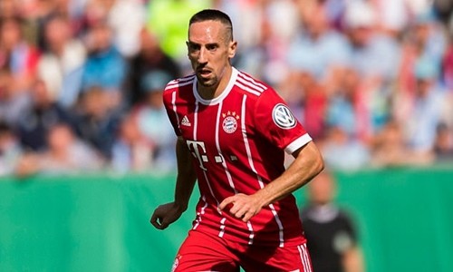 Ribery là 'phản đồ', đá bay ghế HLV Ancelotti ở Bayern Ribery bị chỉ trích vì góp phần khiến Ancelotti bị sa thải