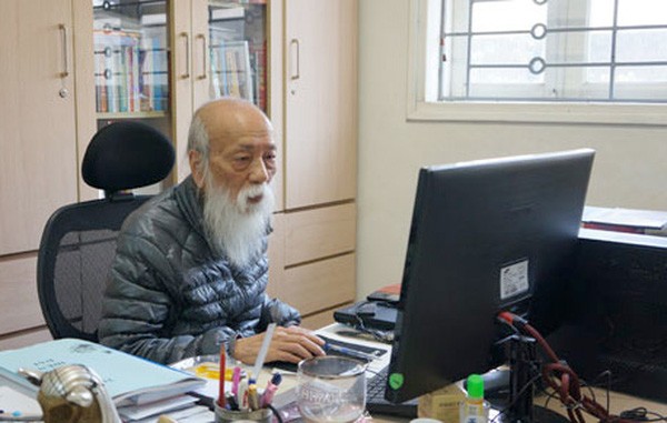 Những câu nói “khắc tạc” vào trái tim học trò của thầy Văn Như Cương Những câu nói “khắc tạc” vào trái tim học trò của thầy Văn Như Cương