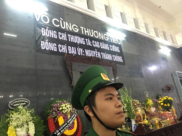 Truy điệu 2 chiến sỹ biên phòng bị lũ cuốn Truy điệu 2 chiến sỹ biên phòng bị lũ cuốn