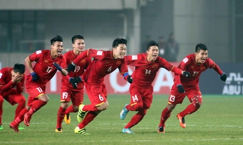 5 yếu tố tin vào Việt Nam ở chung kết U23 châu Á Các cầu thủ chơi đoàn kết và không hề nao núng để tìm đường tới chiến thắng. Ảnh: Anh Khoa.