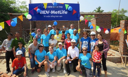 BIDV MetLife địa chỉ đỏ bảo hiểm nhân thọ của người Việt BIDV MetLife xây nhà trao tặng cho người nghèo tại Việt Nam