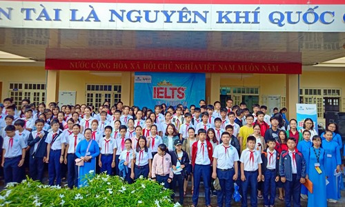 IELTS CIRCLE OF CHAMPIONS 2018 - Giải quán quân sẽ thuộc về ai? Đông đảo thí sinh tham gia dự thi