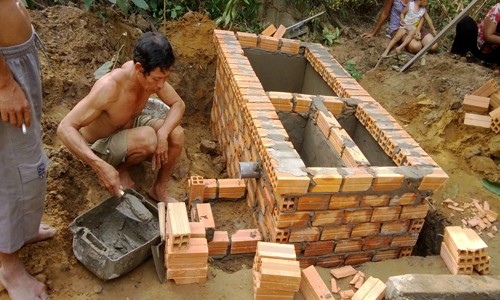 Các tỉnh miền núi phía Bắc nỗ lực triển khai Chương trình RB-SupRSWS Nhờ được tuyên truyền, người dân đã có ý thức xây nhà tiêu tự hoại hợp vệ sinh