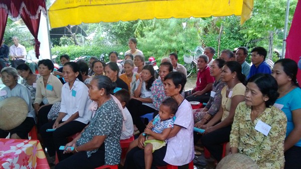 Từ tuyên tuyền đến kết quả còn là một chặng đường dài Nhiều buổi tập huấn xây dựng hệ thống nhà tiêu đảm bảo vệ sinh đã về đến từng thôn, bản