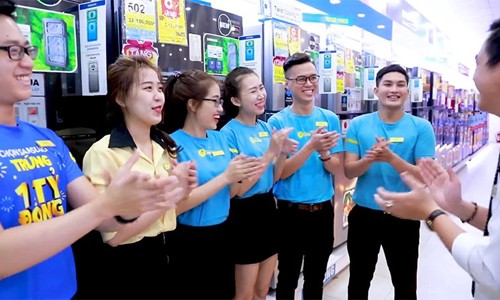 Thế Giới Di Động tuyển 2000 nhân viên dịp cận Tết Nhân viên Thế Giới Di Động có cơ hội thăng tiến chỉ sau 4 tháng làm việc.