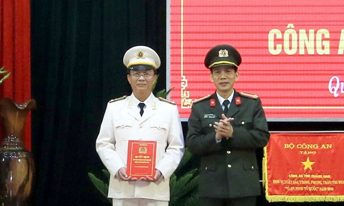 Công bố quyết định nhân sự của Bộ trưởng Bộ Công an Công bố quyết định nhân sự của Bộ trưởng Bộ Công an