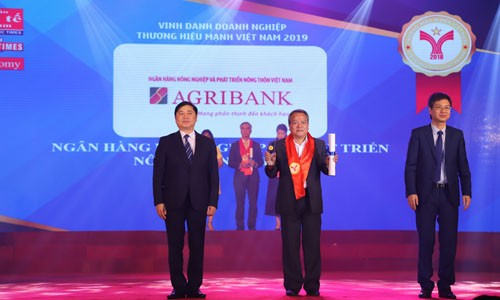 Agribank tự hào được vinh danh Thương hiệu Mạnh Việt Nam 2018 Agribank tự hào được vinh danh Thương hiệu Mạnh Việt Nam 2018