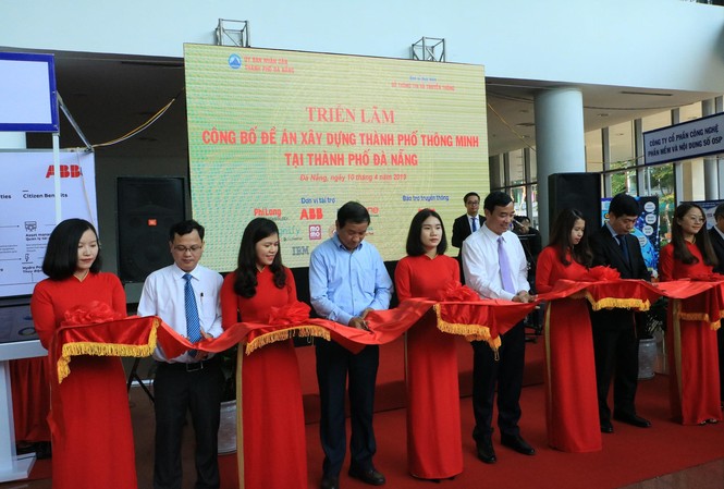 Mobifone cung cấp nhiều giải pháp cho đô thị thông minh Mobifone cung cấp nhiều giải pháp cho đô thị thông minh