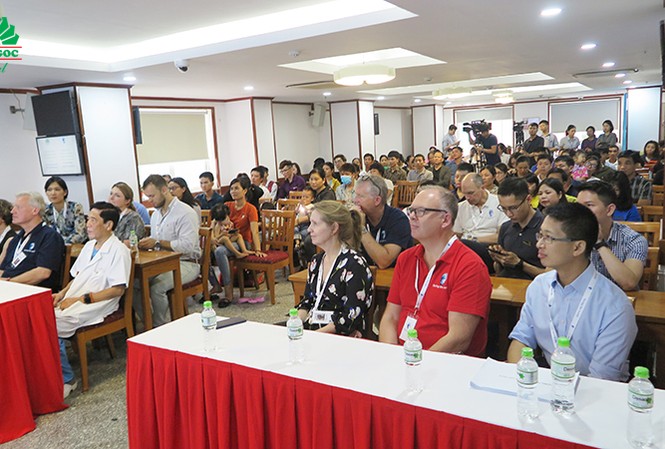 BV Hồng Ngọc và FTW hợp tác phẫu thuật dị tật từ thiện Toàn cảnh khai mạc chương trình hợp tác phẫu thuật dị tật từ thiện giữa BV Hồng Ngọc và Facing the World