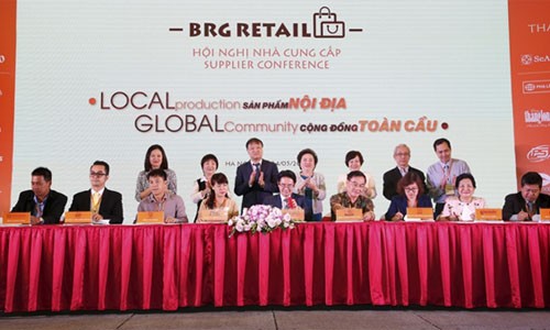 BRG công bố chiến lược mua tập trung, chính sách hợp tác với các nhà cung cấp Đại diện các nhà cung cấp tiêu biểu tham gia ký kết với BRG Retail tại Hội nghị