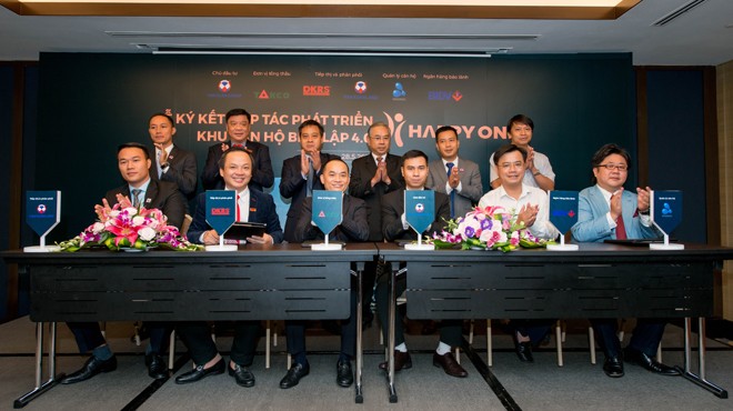 Vạn Xuân Group chính thức ký kết hợp tác phát triển dự án Happy One Vạn Xuân Group chính thức ký kết hợp tác phát triển Khu căn hộ biệt lập 4.0 Happy One với các đối tác chiến lược
