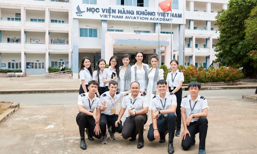 Hành trình từ trái tim: Thành công là khi biết phá vỡ giới hạn Hành trình từ trái tim: Thành công là khi biết phá vỡ giới hạn