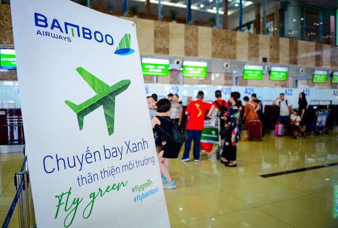 Chuyến bay đặc biệt của Bamboo Airways khởi đầu hành trình 'bay Xanh' Chuyến bay Xanh đầu tiên của Bamboo Airways với chặng bay từ Hà Nội đến Quy Nhơn được khai thác vào ngày 5/6